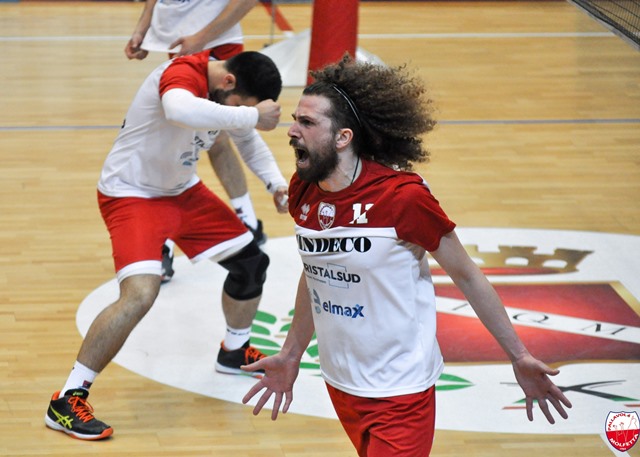 IL PALLEGGIATORE BIANCOROSSO GIUSEPPE BERNARDI CONFERMATO NELLA PALLAVOLO MOLFETTA PER IL QUINTO ANNO CONSECUTIVO