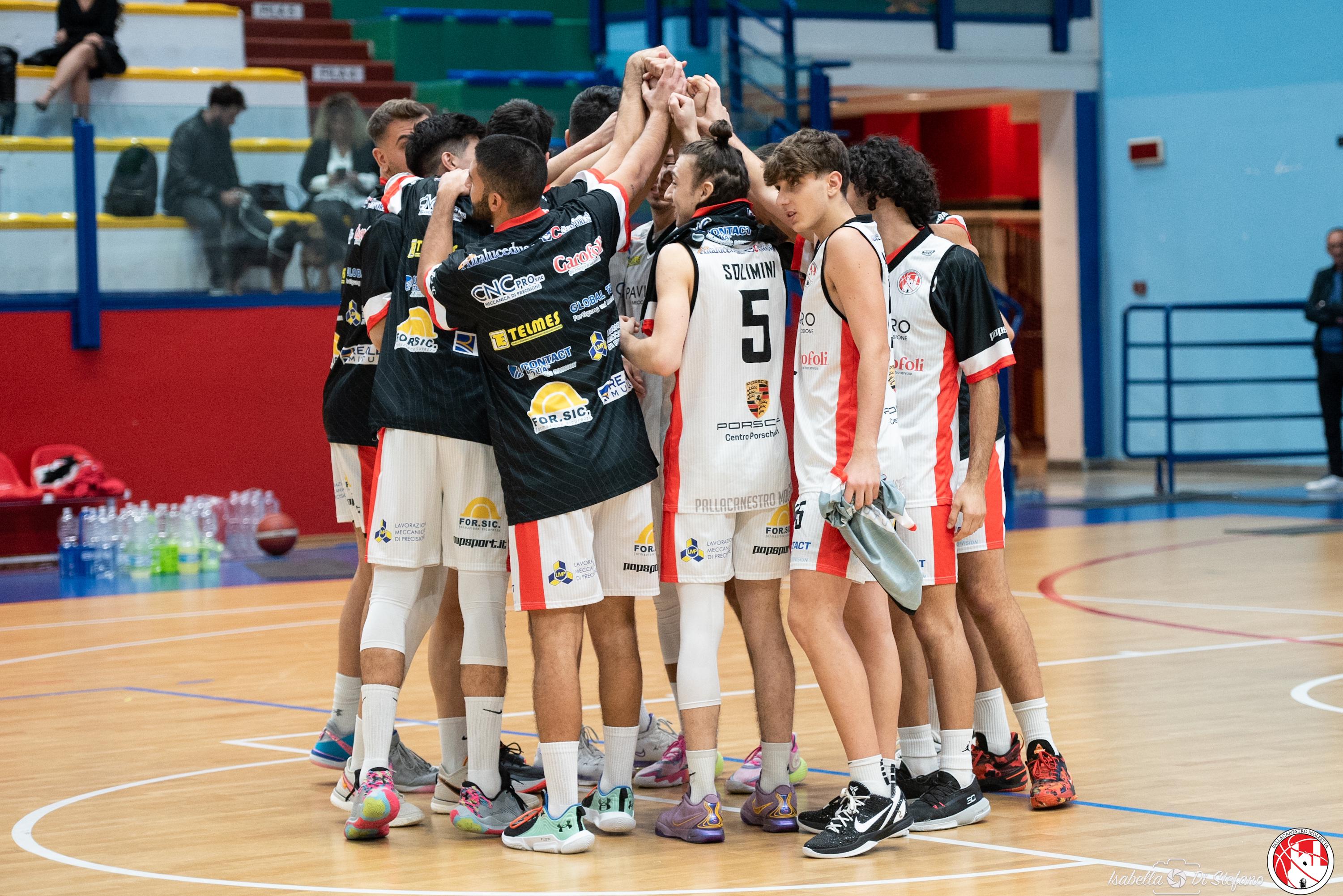 LA PAVIMARO MOLFETTA TORNA ALA VITTORIA. FASANO PIEGATO 92-69