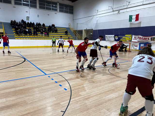 LHOCKEY MOLFETTA, BATTENDO IL CAMPOLONGO ROLLER SALERNO, SI QUALIFICA ALLE FASI NAZIONALI DI COPPA ITALIA DI SERIE B