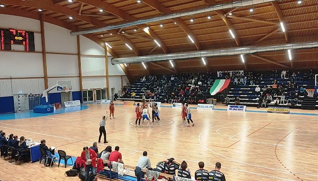 LA PAVIMARO MOLFETTA ESPUGNA FASANO. 63-75 IL RISULTATO FINALE IN FAVORE DEI BIANCOROSSI