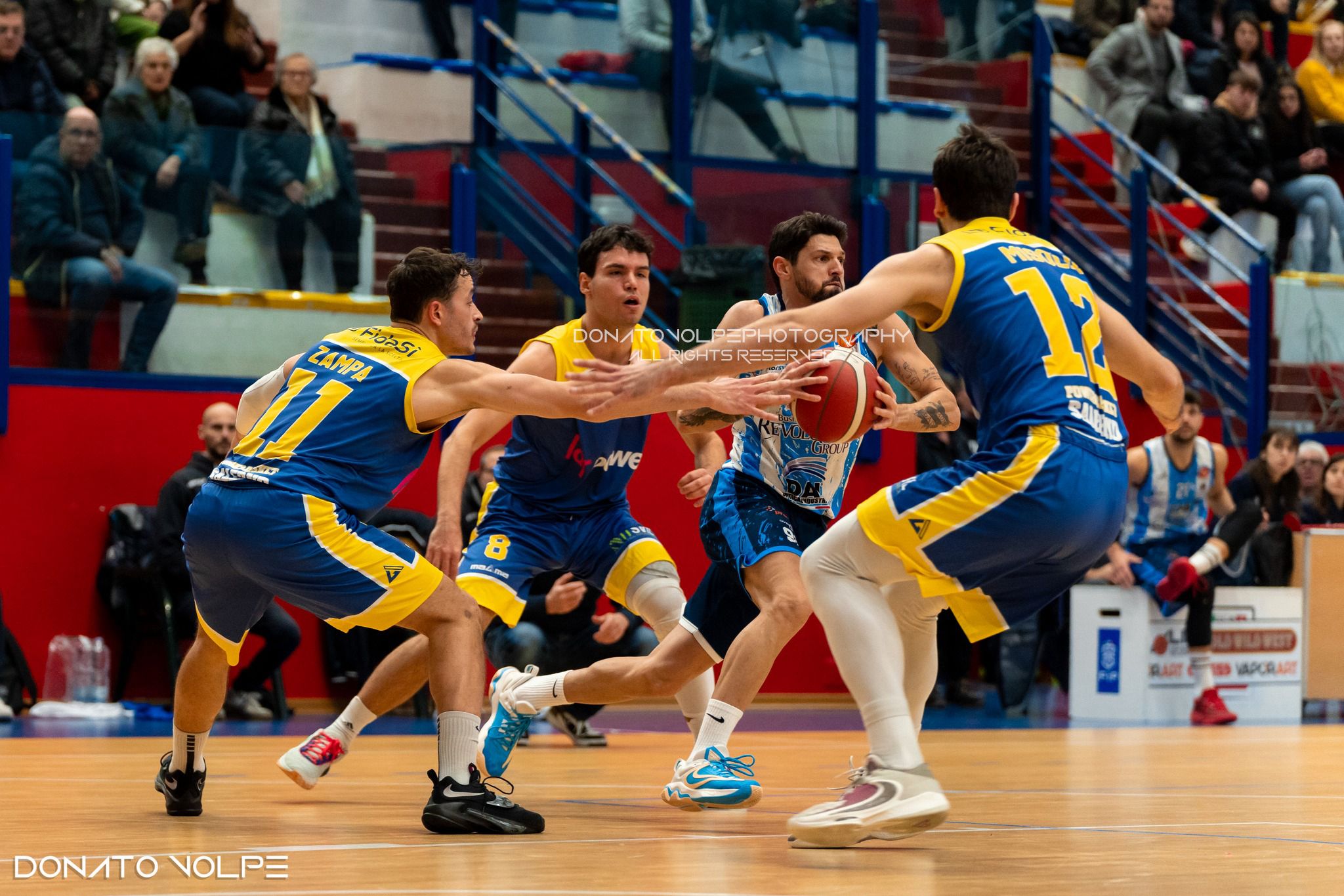 NELL'ULTIMA GIORNATA DELLA REGULAR SEASON DEL CAMPIONATO DI SERIE B INTERREGIONALE LA DAI OPTICAL VIRTUS BASKET MOLFETTA OBBLIGATA A VINCERE CONTRO CORATO