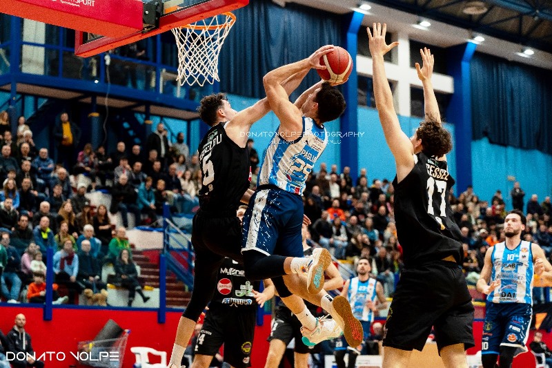 FINALE AMARO PER LA DAI OPTICAL VIRTUS BASKET MOLFETTA NELLA TRASFERTA DI RAGUSA. SUBISCE LA RIMONTA DEI PADRONI DI CASA E SI ARRENDE AI SICILIANI PER 72-65