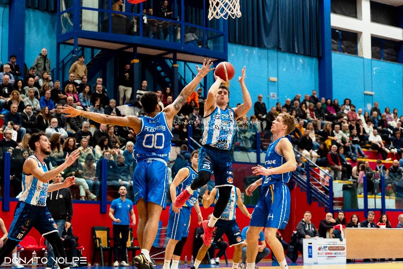 LA DAI OPTICAL VIRTUS BASKET MOLFETTA VINCE LA SFIDA CONTRO LORLANDINA E RICONQUISTA IL PRIMO POSTO IN CLASSIFICA