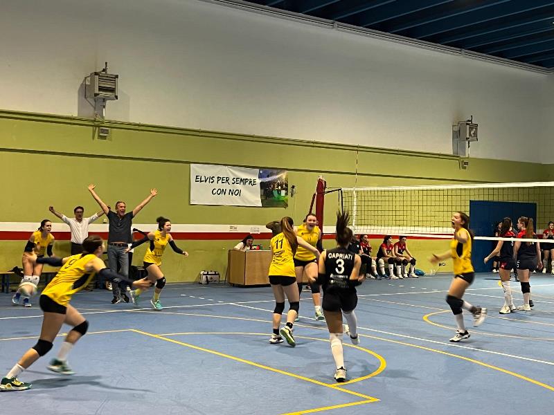 GRANDE IMPRESA DELLASDAM PEGASO 93 MOLFETTA CHE INFLIGGE LA PRIMA SCONFITTA NEI PLAY-OFF SERIE D ALLA CAPOLISTA NEW VOLLEY MAGLIE