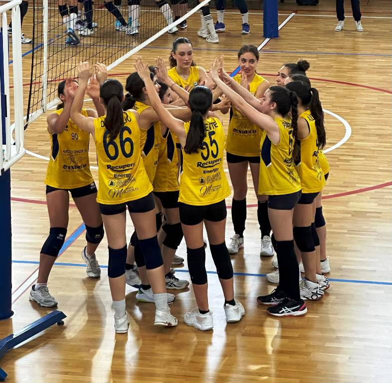 LASDAM PEGASO 93 MOLFETTA DISPUTA DOMENICA 16 GIUGNO AL PALAPANUNZIO LA FASE REGIONALE ELIMINATORIA UNDER 13 DI PALLAVOLO FEMMINILE