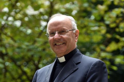 MONSIGNOR GALANTINO: SUL REFERENDUM TUTTI SOTTERRINO ASCIA DI GUERRA