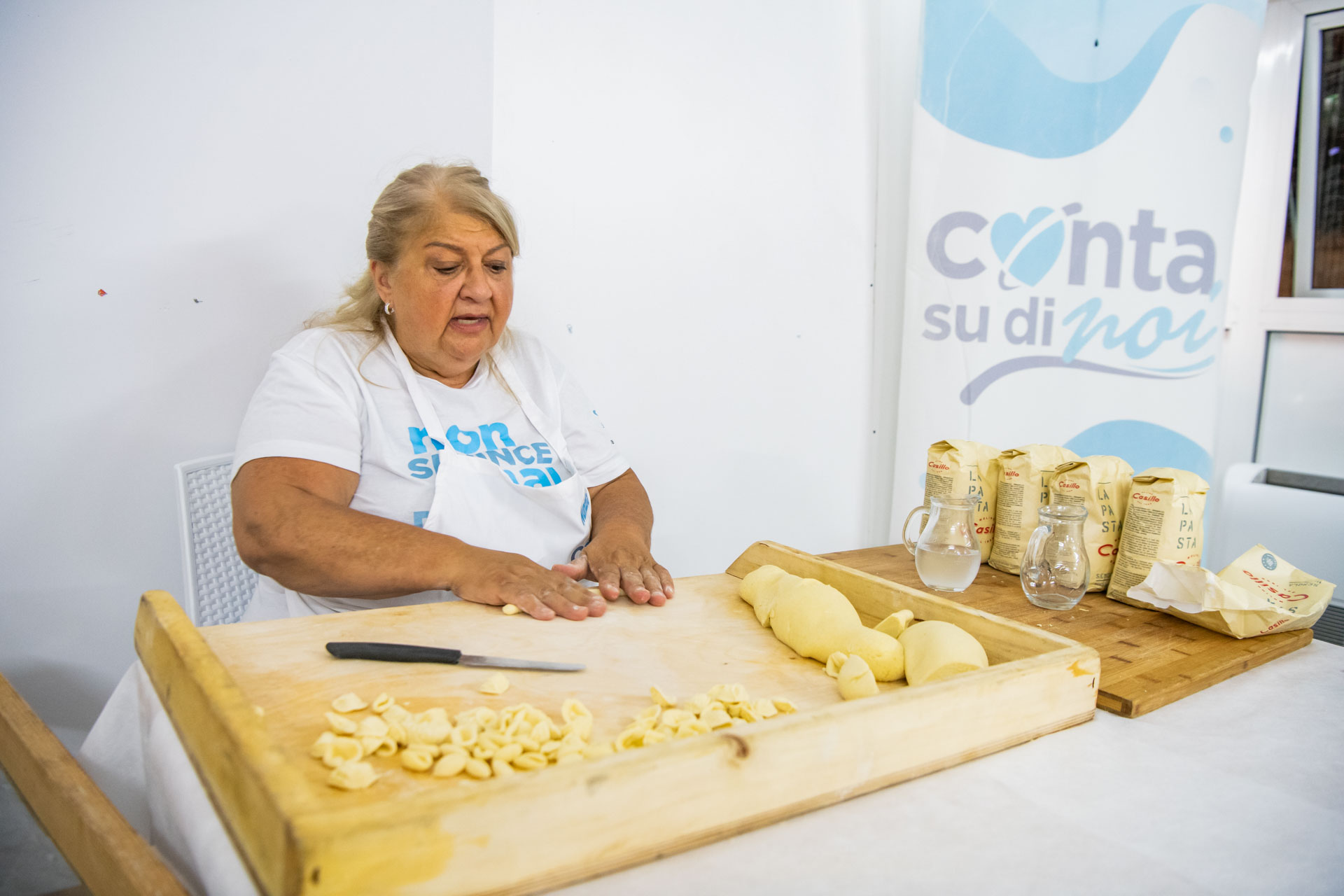 OGGI A MOLFETTA CI SARA' NUNZIA CON LE ORECCHIETTE DELLA SOLIDARIETA'