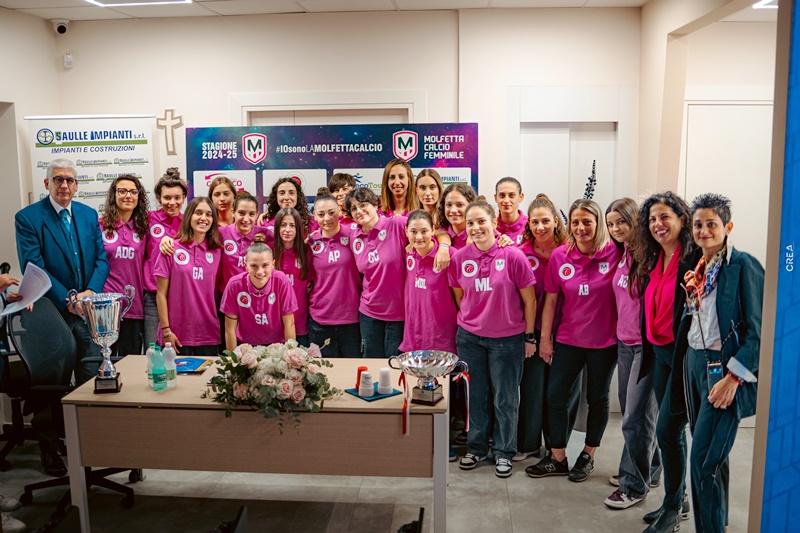 PRESENTATA LA MOLFETTA CALCIO FEMMINILE NEL CORSO DI UN INCONTRO PUBBLICO