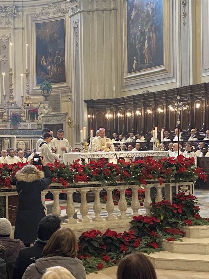 APERTO IL GIUBILEO DELLA SPERANZA ANCHE A MOLFETTA ALLA PRESENZA DI TUTTO IL CLERO