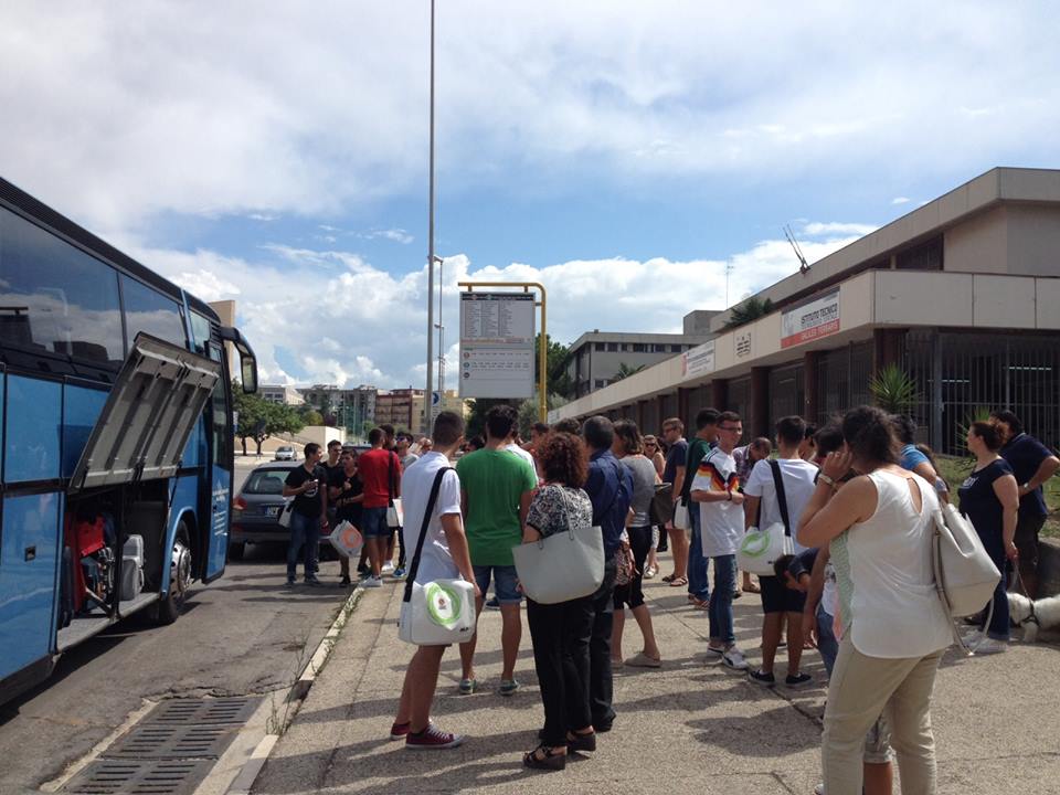 PRONTI, PARTENZA, VIA! SI VA PER... LIRLANDA