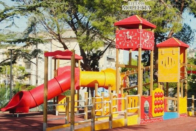 RIAPRE IL PARCO DI LEVANTE... DOPO ANNI DI CHIUSURA, DIVENTA IL PARCO DEI NONNI