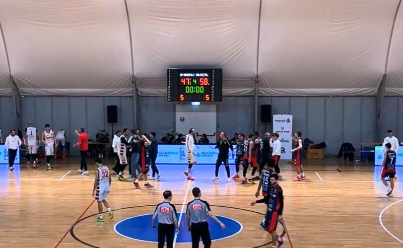 CLEAN UP MOLFETTA CORSARA A MONOPOLI. VITTORIA DEI BIANCOROSSI PER 47-58