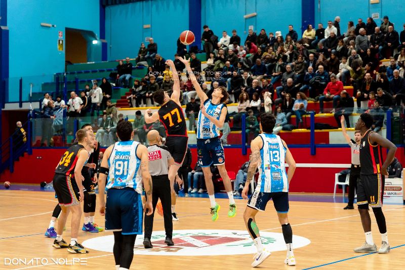 OVER TIME FATALI PER LA DAI OPTICAL VIRTUS BASKET MOLFETTA CHE SI ARRENDE AL CATANZARO PER 126-128