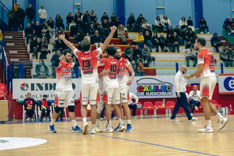 BIG MATCH AL PALAPOLI, SABATO SERA 13 DICEMBRE. LINDECO MOLFETTA OSPITA LUNIBARI VOLLEY, DERBY DI ALTA CLASSIFICA