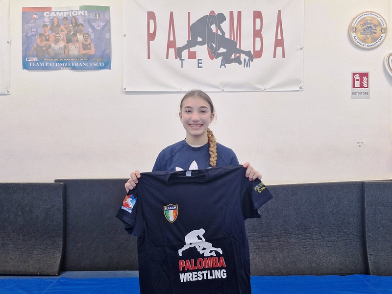 LA GIOVANE ATLETA MOLFETTESE ELENA TOTORIZZO ENTRA NEL TEAM PALOMBA WRESTLING