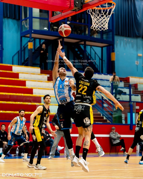 NELL�ULTIMA GIORNATA DI ANDATA DEL CAMPIONATO DI SERIE B INTERREGIONALE, TRASFERTA A MOLA DI BARI PER LA DAI OPTICAL VIRTUS BASKET MOLFETTA