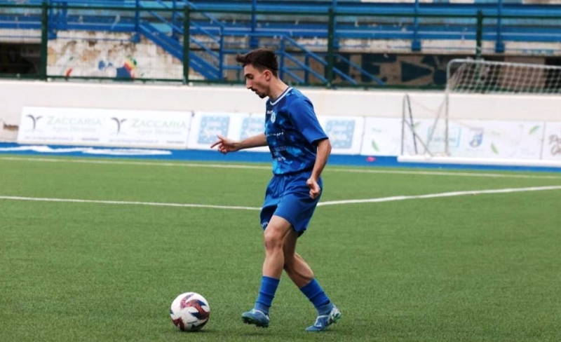 NUOVO ARRIVO IN CASA BORGOROSSO MOLFETTA. SI TRATTA DEL TERZINO SINISTRO LUIGI PIOMBAROLO