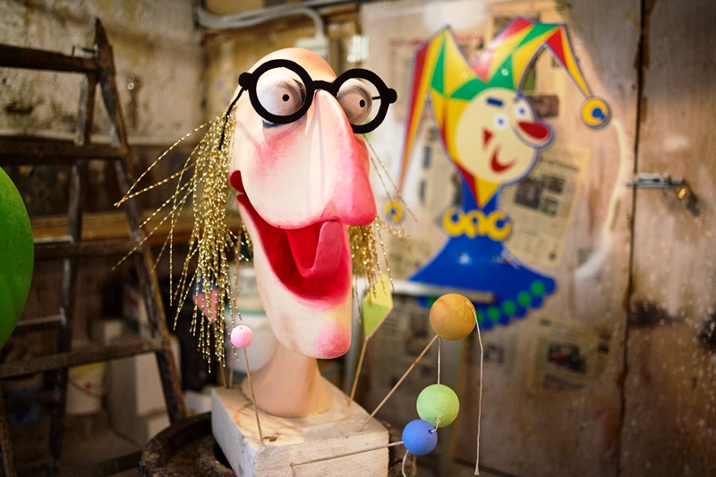 AL CARNEVALE DI PUTIGNANO L�ARTE DELLA CARTAPESTA 
COME ESPERIENZA COLLETTIVA E DI EMANCIPAZIONE SOCIALE