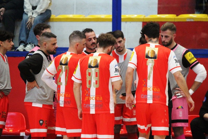 AL PALAPOLI IL REAL MOLFETTA CEDE IL PASSO ALLA FUTSAL ANDRIA NEL CAMPIONATO DI CALCIO A 5 DI SERIE C1