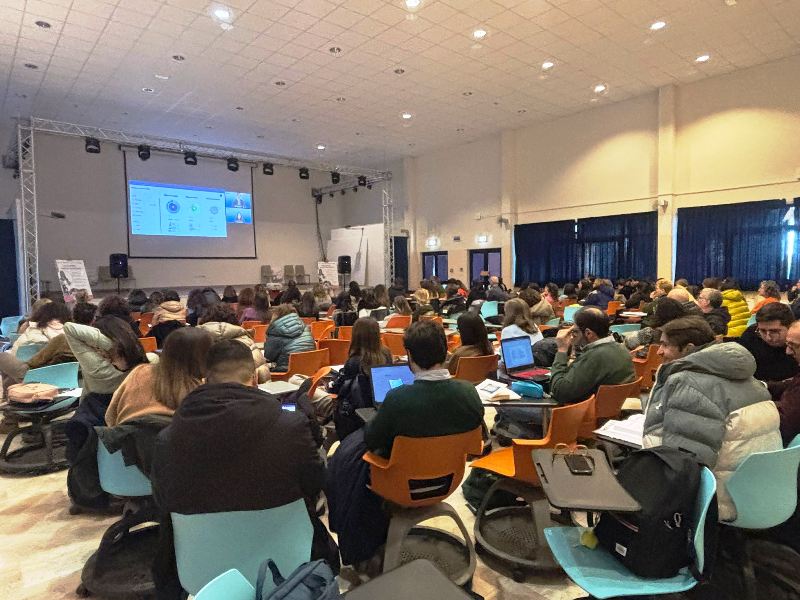 ALL�I.I.S.S. �MONS. A. BELLO - G. SALVEMINI� DI MOLFETTA � PARTITO UN CORSO DI FORMAZIONE DESTINATO AI DOCENTI NEOASSUNTI DELL�AMBITO BA03 PUGLIA