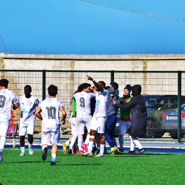 MOLFETTA CALCIO A LUCERA: SCONTRO DIRETTO NELLA 24� GIORNATA DI PROMOZIONE PUGLIESE