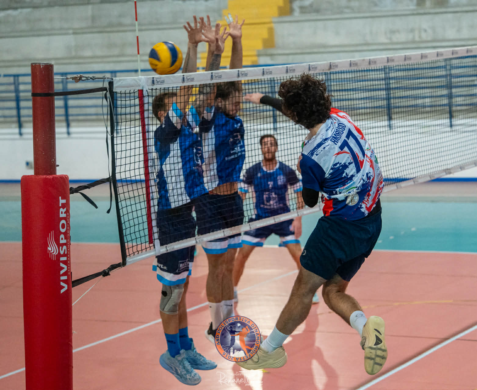 LA POLISPORTIVA DINAMO MOLFETTA NON SPRECA L'OCCASIONE E BATTE IN CASA L'AMATORI VOLLEY BARI