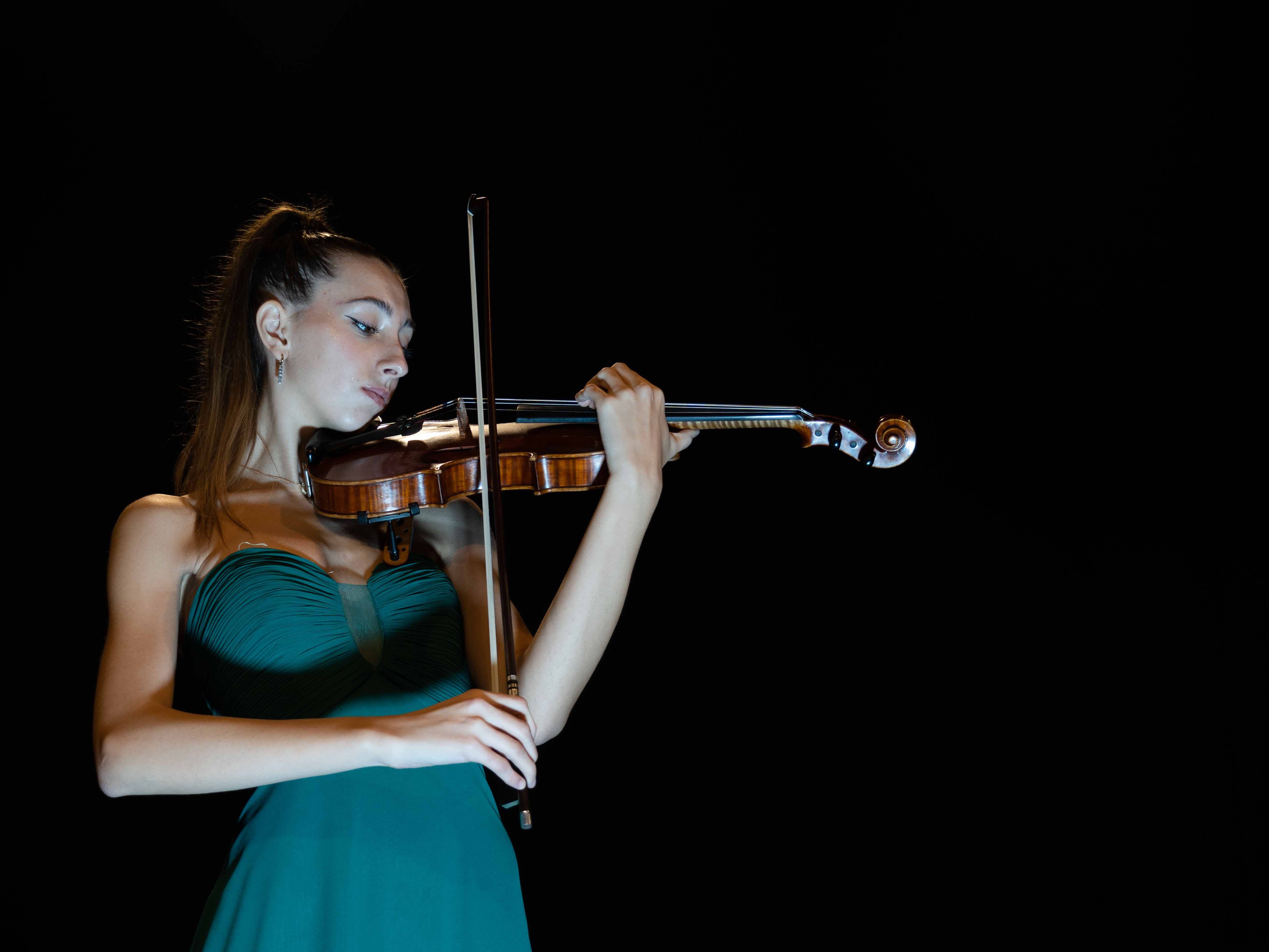 SABATO 2 MAGGIO PRESTIGIOSA TRASFERTA ALLA KONZERTHAUS DELLA CAPITALE TEDESCA DELLA VIOLINISTA PUGLIESE MOLLY SALVEMINI AL DEBUTTO CON I BERLINER SYMPHONIKER
