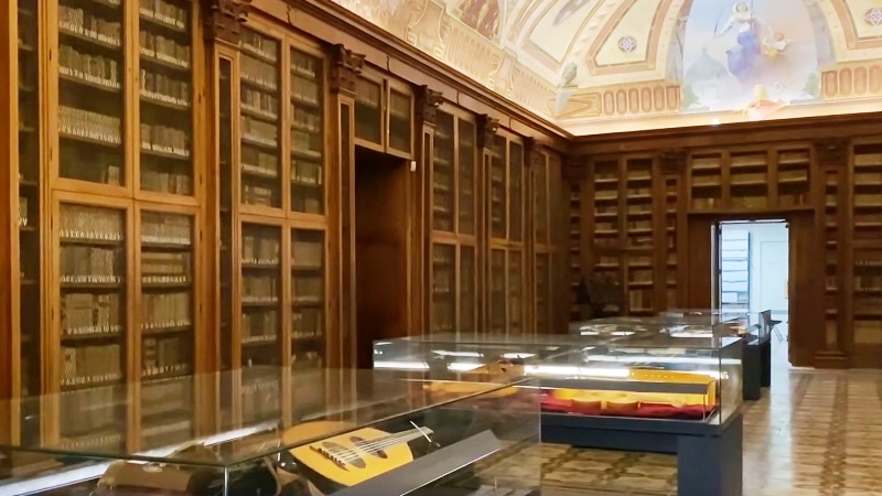 STRUMENTI ANTICHI E SUONI RITROVATI: ULTIMI GIORNI PER LA MOSTRA DELL�ENSEMBLE CALIXTINUS AL MUSEO DIOCESANO