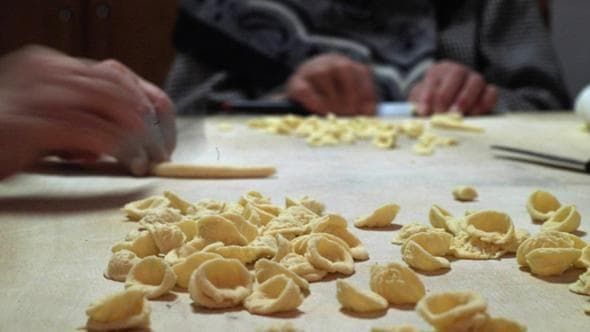 AL VIA LA 38� SAGRA DELLE ORECCHIETTE ALL�ARENA DON LUIGI MINERVA A PALESE