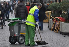 IL POSTINO SUONA SEMPRE TRE VOLTE...IL NETTURBINO NON PASSA PER CINQUE VOLTE