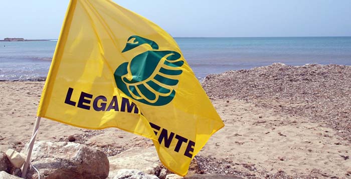 PARTE DA CALA SANTANDREA LA CAMPAGNA SPIAGGE E FONDALI PULITI 2017  CLEAN UP THE MED. SI TERR DOMENICA 28 MAGGIO