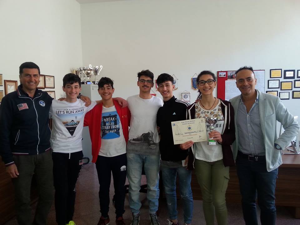 AL CAMPIONATO STUDENTESCO DI VELA REGIONALE, LI.I.S.S. GALILEO FERRARIS DI MOLFETTA OTTIENE UN BRILLANTE SECONDO POSTO