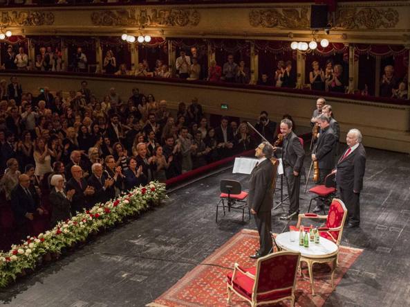 STANDING OVATION PER RICCARDO MUTI PER LINAUGURAZIONE DELLA MOSTRA AL MUSEO DELLA SCALA