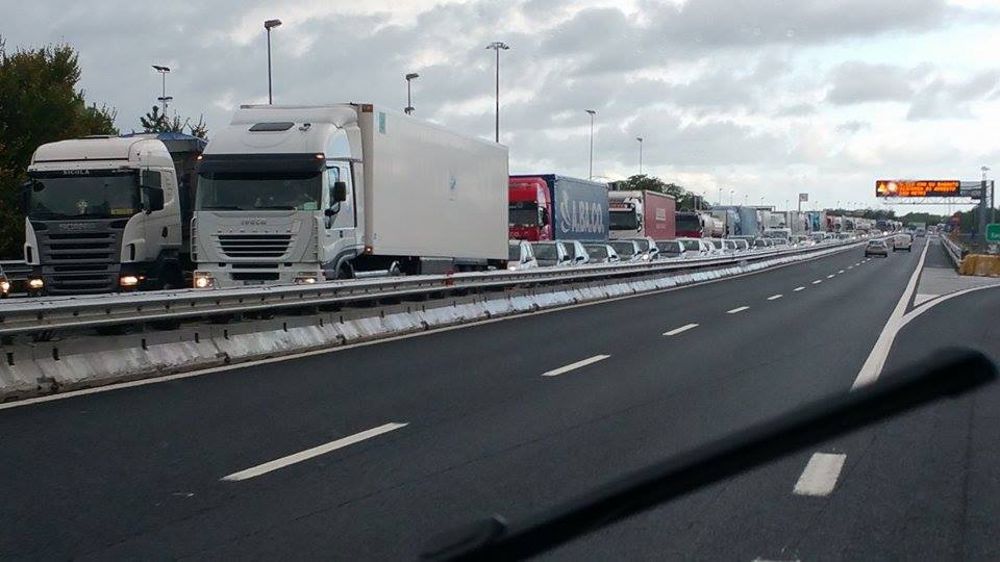 GRAVE INCIDENTE STRADALE SULLA AUTOSTRADA A/14
AUTO OBBLIGATE AD USCIRE AL CASELLO DI MOLFETTA