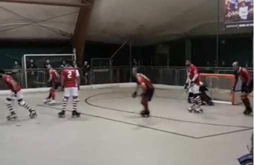 TROPPO FORTE IL ROLLER HOCKEY SCANDIANO. PRIMA SCONFITTA IN SERIE A2 PER LA MOLFETTA HOCKEY