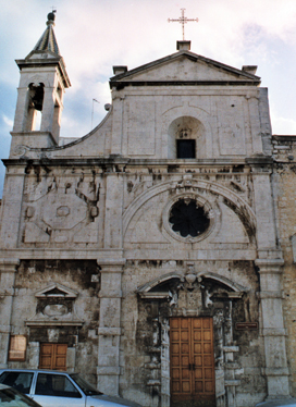 DIVIETO DI SOSTA DINANZI A SANTO STEFANO