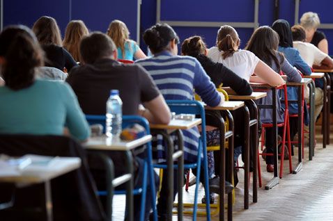 MATERIE ESAME DI STATO 2017, MIUR SVELA LE SECONDE PROVE DELLA MATURITA: LATINO AL LICEO CLASSICO, MATEMATICA AL LICEO SCIENTIFICO