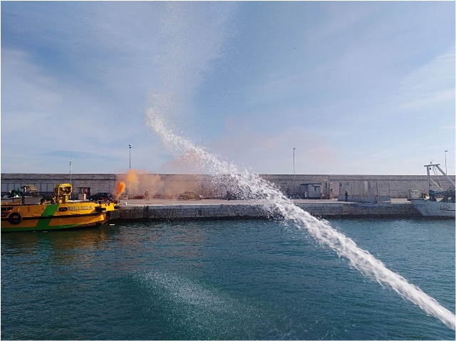 ESERCITAZIONE DI SECURITY ED ANTINCENDIO AL PORTO DI MOLFETTA COORDINATA DALLA CAPITANERIA DI PORTO-GUARDIA COSTIERA