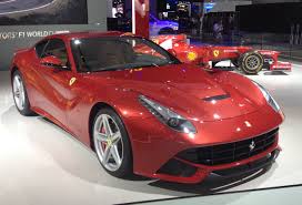 FERRARI CHE PASSIONE: IN ESPOSIZIONE IL 7 GENNAIO VERE FERRARI E TANTI MODELLINI