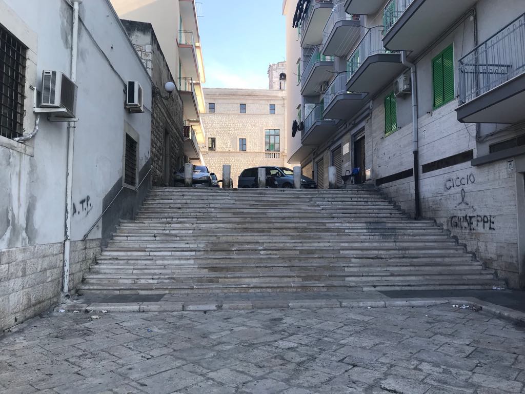 INIZIERANNO A BREVE I LAVORI DI RIQUALIFICAZIONE DELLA SCALINATA DELLE MONACELLE AFFIDATI AD UNA DITTA DI MOLFETTA