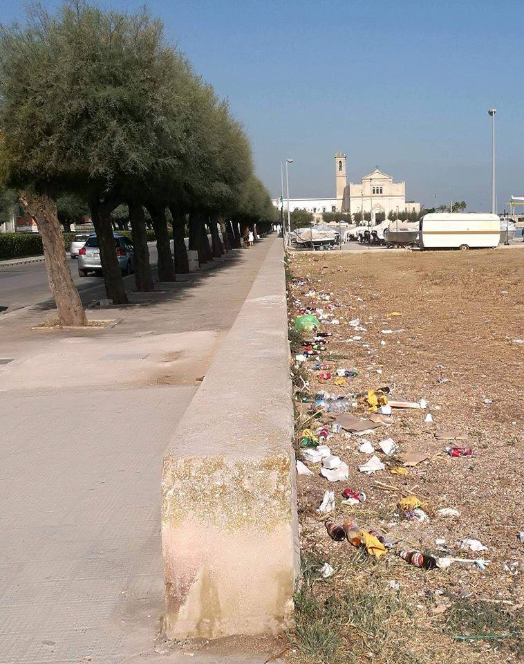 DAL 10 AGOSTO AL 30 SETTEMBRE A MOLFETTA  VIETATA LA VENDITA PER ASPORTO, DA PARTE DEI PUBBLICI ESERCIZI, DI BEVANDE IN CONTENITORI IN VETRO OLTRE LE ORE 22:00