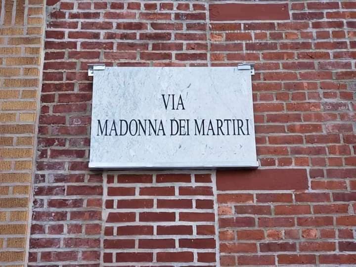 AD HOBOKEN, DA OGGI C'E' VIA MADONNA DEI MARTIRI