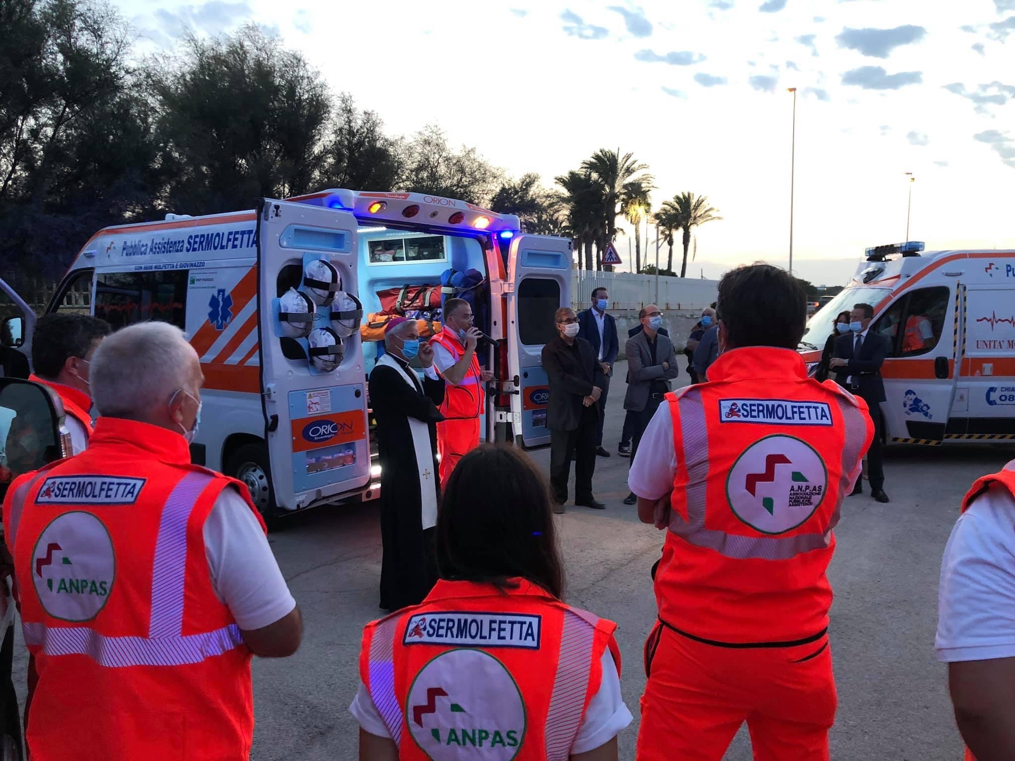 IL SERMOLFETTA BENEDICE UNA NUOVA AUTOAMBULANZA
