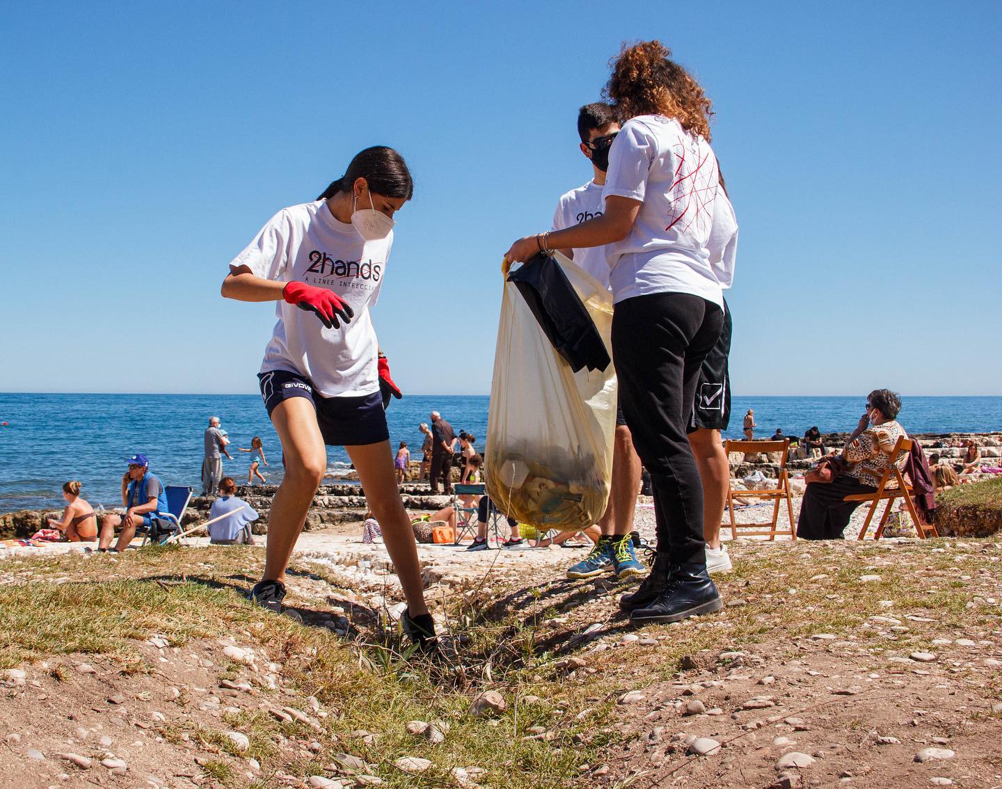 2HANDS MOLFETTA COLPISCE ANCORA RIPULITA LA PRIMA CALA DI MOLFETTA