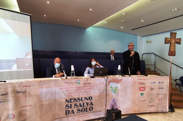 SI  CHIUSA LA PRIMA GIORNATA DEL CONVEGNO NESSUNO SI SALVA DA SOLO IN CORSO A BARI