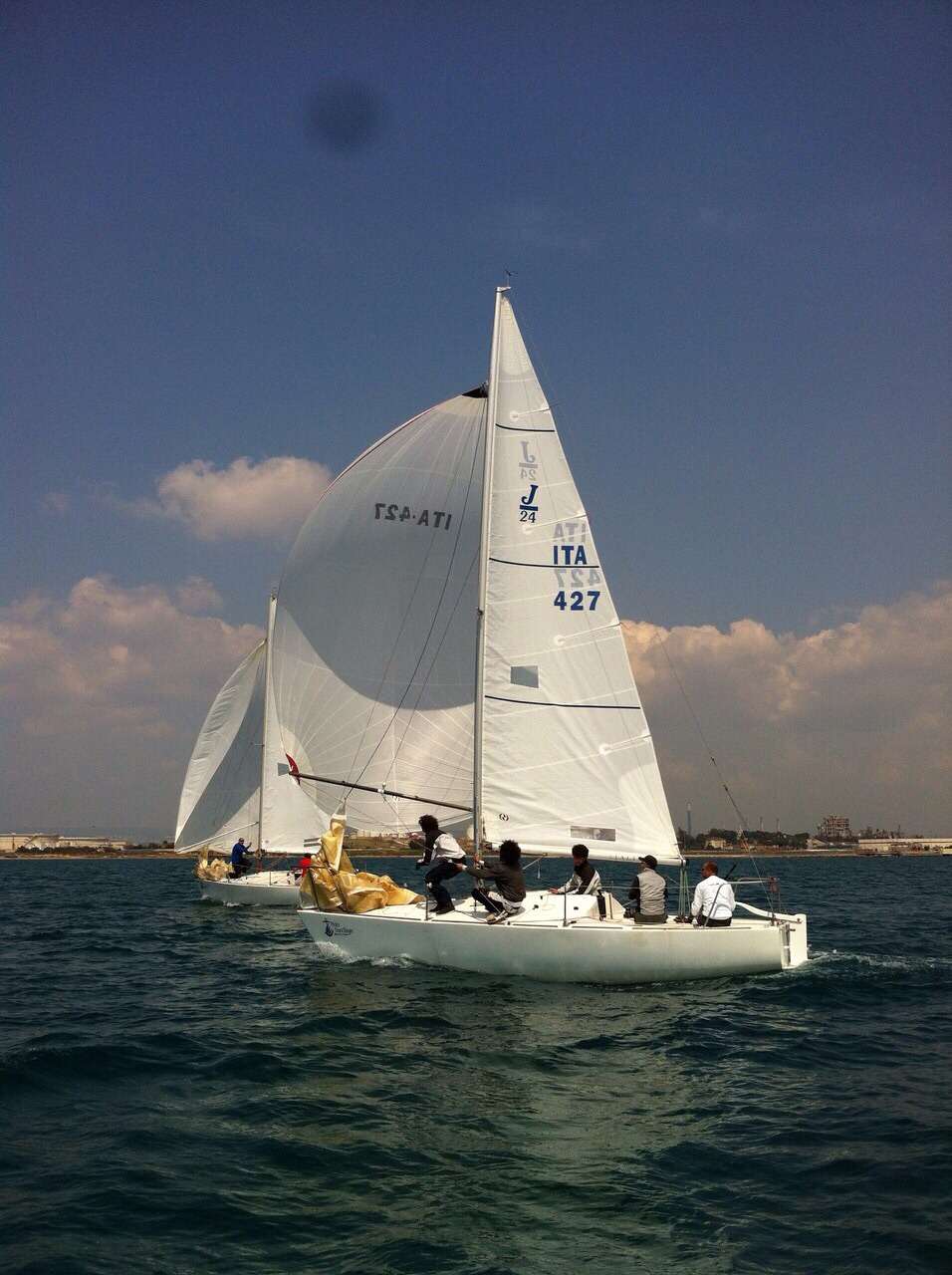 VI  TROFEO ONDABUENA, SECONDO POSTO NELLA PRIMA GIORNATA PER LEMILIO DI COMPAGNIA DEL MARE DI MOLFETTA