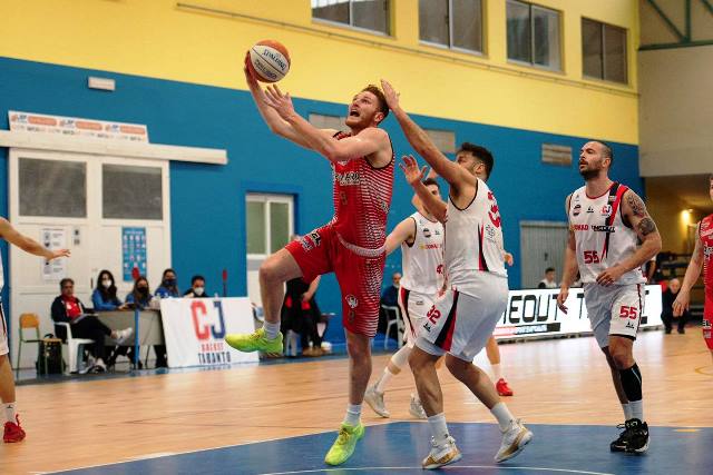 LA PAVIMARO MOLFETTA RITROVA LA VITTORIA IN TRASFERTA. AL PALAFIOM SI IMPONE CONTRO IL CJ BASKET TARANTO