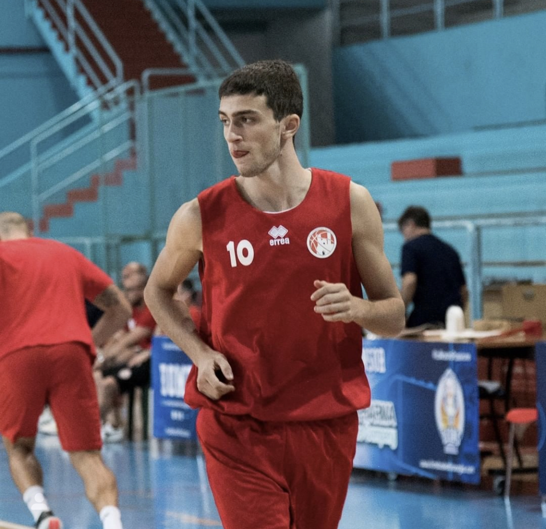 TORNA A VESTIRE LA MAGLIA DELLA PAVIMARO PALLACANESTRO MOLFETTA IL PLAYMAKER ENRICO TOTAGIANCASPRO