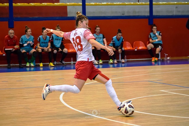 TRASFERTA A FALCONARA PER LA FEMMINILE MOLFETTA  PER LA 21ESIMA GIORNATA DEL CAMPIONATO DI CALCIO A 5 DI SERIE A