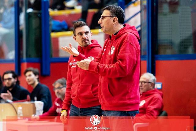 LA PAVIMARO PALLACANESTRO MOLFETTA FESTEGGIA LA PROMOZIONE DIRETTA IN SERIE C UNICA, QUINTA SERIE NAZIONALE